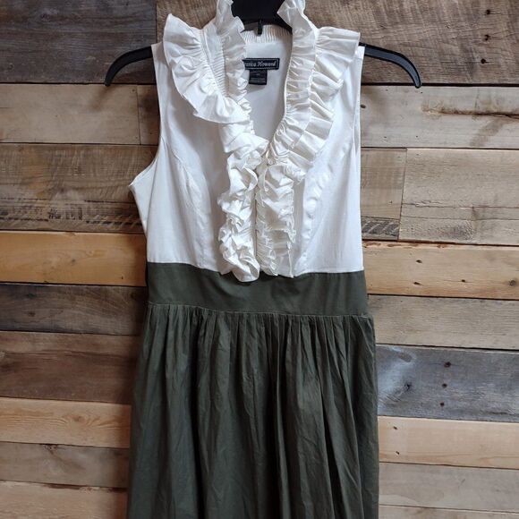 Jessica Howard Cream and Green Sleeveless Casual Dress with Size 6P - Picture 1 of 3